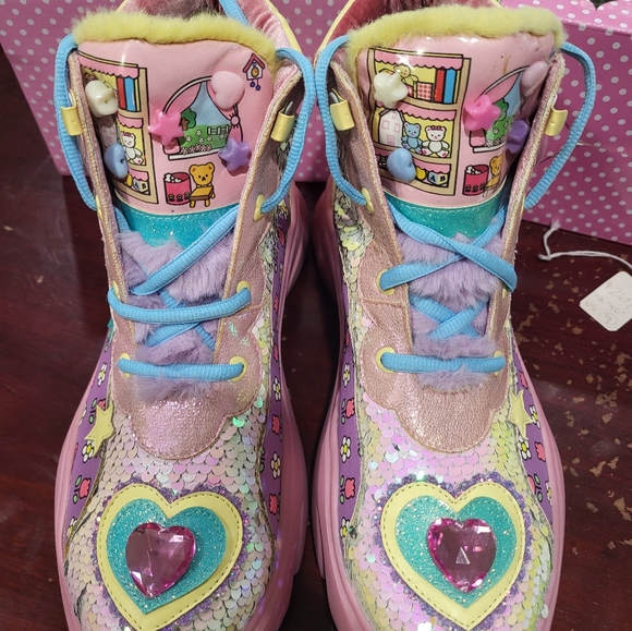 Irregular Choice Hello Kitty Boots - Picture 13 of 16